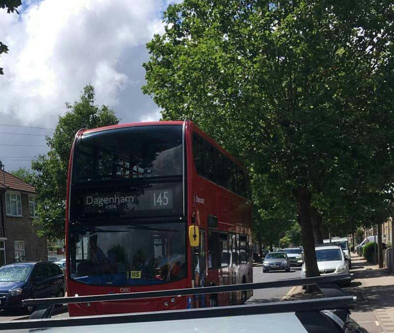 Becontreelodge Dagenham Bagian luar foto