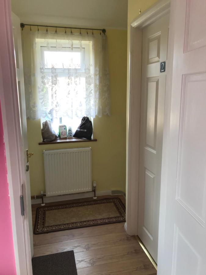 Becontreelodge Dagenham Bagian luar foto